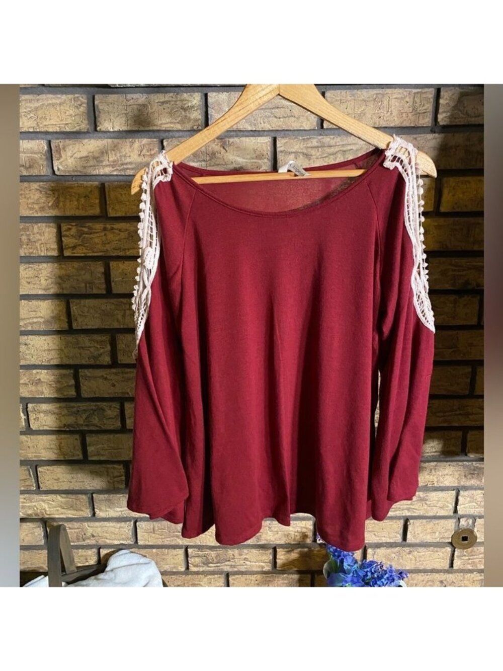 Liv Los Angeles red top with cold shoulder